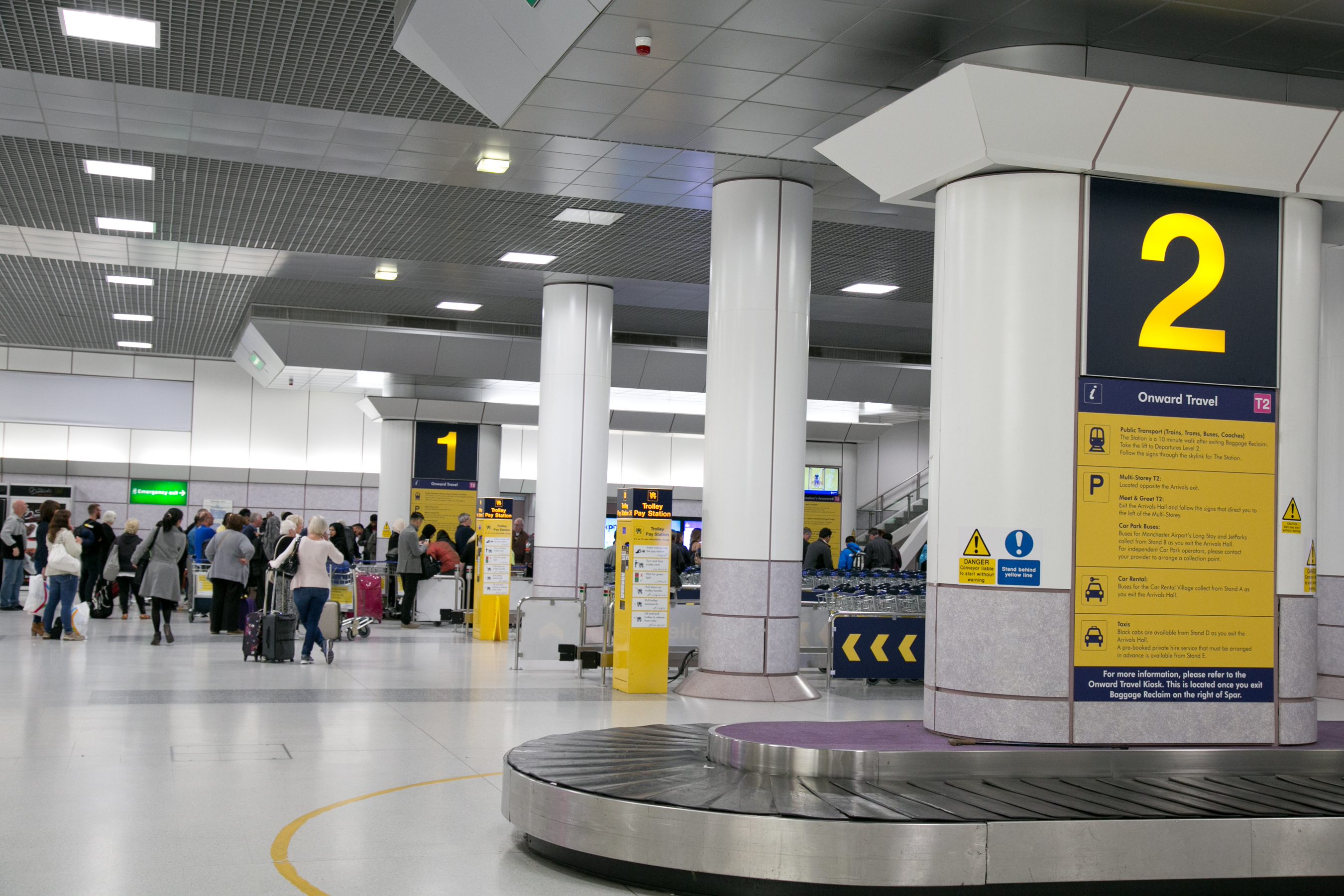 manchester airport baggage reclaim